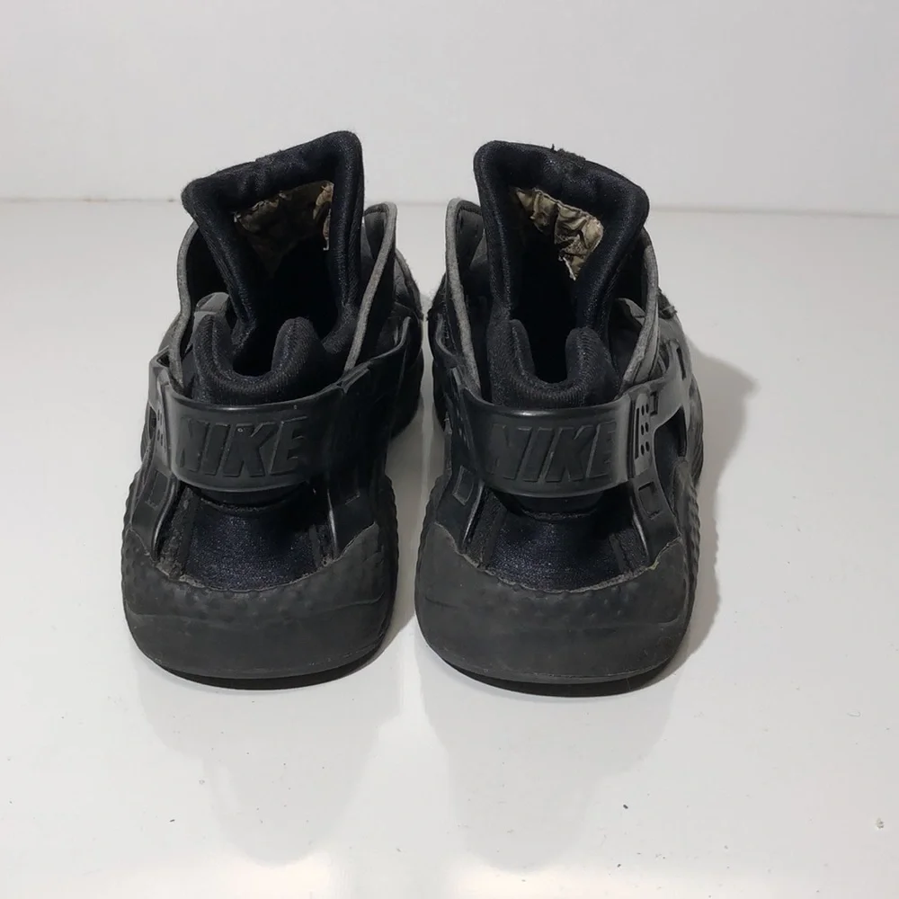 Nike Air Huarache kids size 1